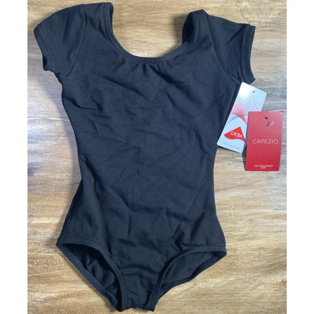 Capezio BLACK Little Girls' Basic Short Sleeve Leotard, US Small/4-5 CC400C